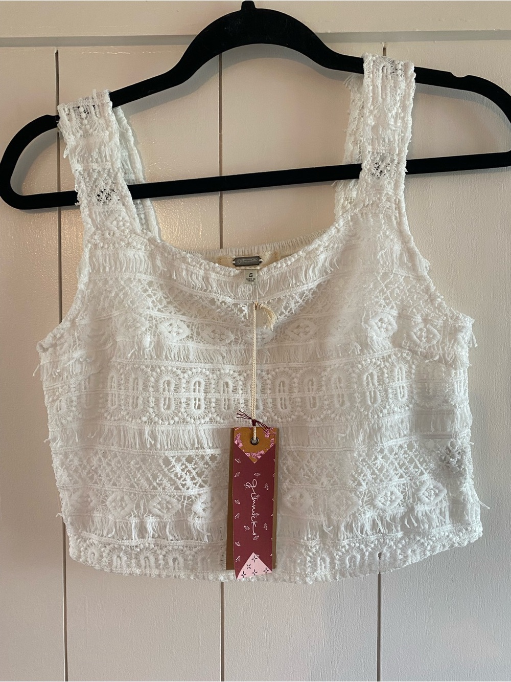 NWT Gimmicks White Lace Cropped Tank